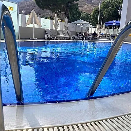 Hotel Arya 3*