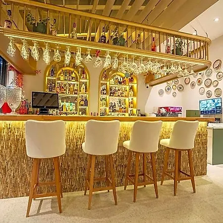 Hotel Arya İçmeler