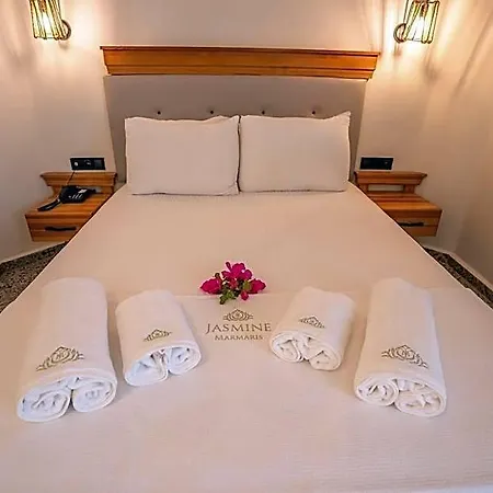 Aparthotel Arya İçmeler