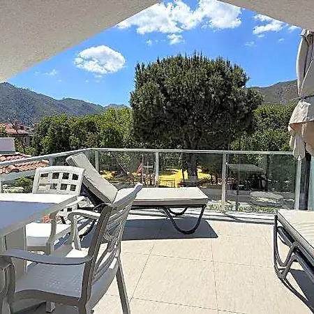 Hotel Arya 3*