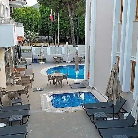 Arya Hotel İçmeler
